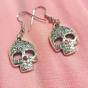 NEW Silver Calavera Sugar Skull dangle earrings